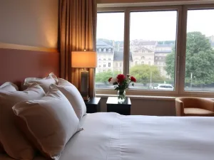 Gdzie spać w Bordeaux? Najlepsze hotele i porady dla podróżnych